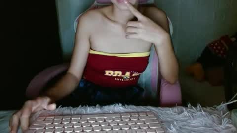 Snapshot of wildhorny_asian chatting on 21, 11, 2025 wildhorny_asian online show from 21, 11, 2025