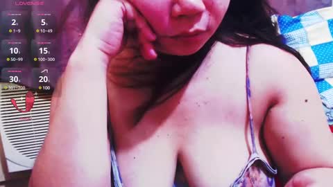 wildhotasianx online show from 6, 3, 2025