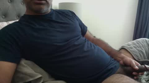 Snapshot of wildhungry chatting on 4, 11, 2025 wildhungry online show from 4, 11, 2025