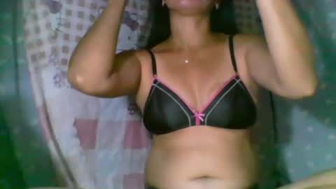 Snapshot of wildsexy143 chatting on 18, 5, 2026 wildsexy143 online show from 18, 5, 2026