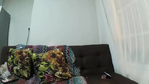 Wild Strawberry online show from 22, 1, 2025