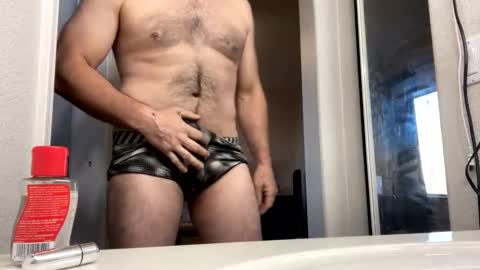 Snapshot of wildtravelers chatting on 4, 10, 2025 wildtravelers online show from 4, 10, 2025