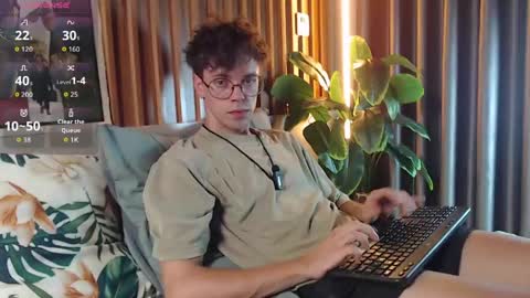 Snapshot of william_henry_a chatting on 23, 5, 2026 William online show from 23, 5, 2026