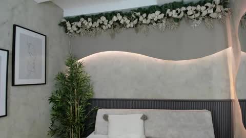 Ms Willow online show from 29, 12, 2024