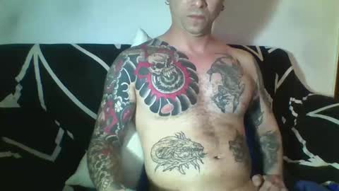 Snapshot of willyandres chatting on 1, 11, 2025 willyandres online show from 1, 11, 2025