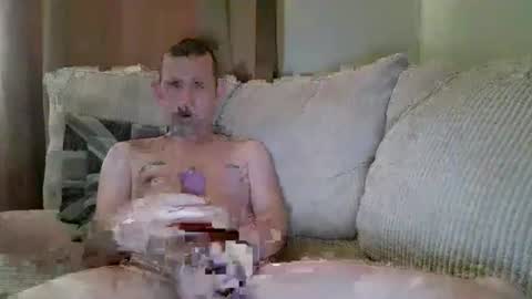 Snapshot of willyc69 chatting on 15, 6, 2026 willyc69 online show from 15, 6, 2026