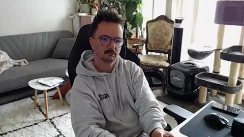 Snapshot of winnydepooh chatting on 10, 11, 2025 cream36 online show from 10, 11, 2025