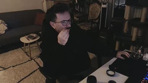 Snapshot of winnydepooh chatting on 25, 11, 2025 cream36 online show from 25, 11, 2025