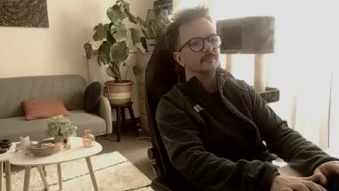 Snapshot of winnydepooh chatting on 21, 3, 2026 cream36 online show from 21, 3, 2026