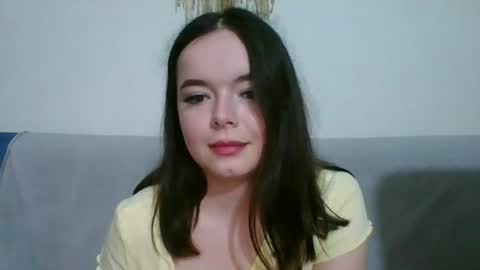 Snapshot of winter__white_rose chatting on 11, 6, 2026 Emma online show from 11, 6, 2026