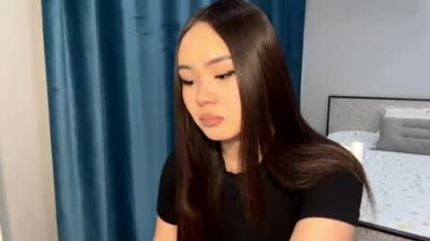 Amina online show from 4, 4, 2026