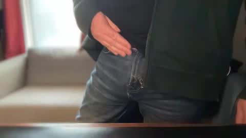 Snapshot of wintyr chatting on 3, 3, 2025 wintyr online show from 3, 3, 2025