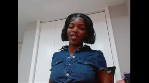 Snapshot of wishhwashy22 chatting on 14, 1, 2026 Chanel online show from 14, 1, 2026