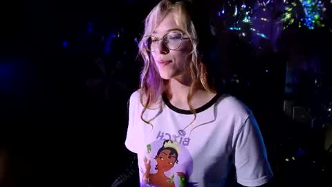 Goddess of two strapons  - Mr. long Don Mr. Pinky online show from 9, 8, 2026