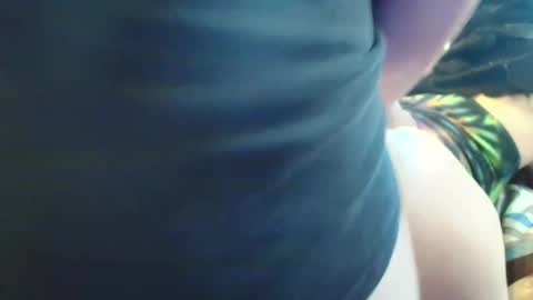 Snapshot of witchbitchmommy chatting on 6, 11, 2025 witchbitchmommy online show from 6, 11, 2025