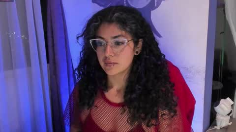     Luna Violeta  A r t i s t  online show from 30, 11, 2025