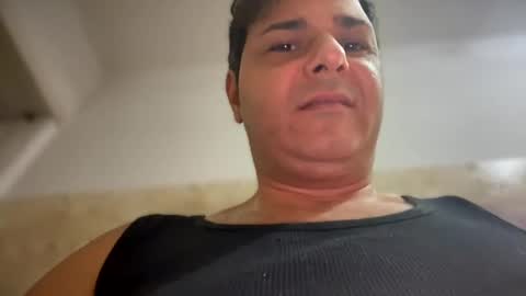 Snapshot of witebull83 chatting on 3, 12, 2024 Witebull online show from 3, 12, 2024