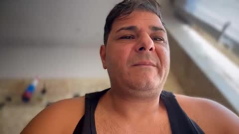 Snapshot of witebull83 chatting on 14, 12, 2024 Witebull online show from 14, 12, 2024