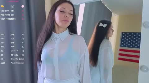 Snapshot of withloveeva chatting on 1, 5, 2026 Eva online show from 1, 5, 2026