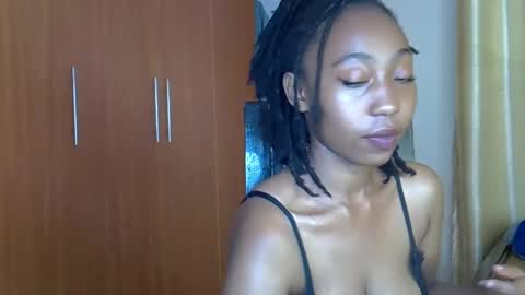 girlie o online show from 10, 2, 2025