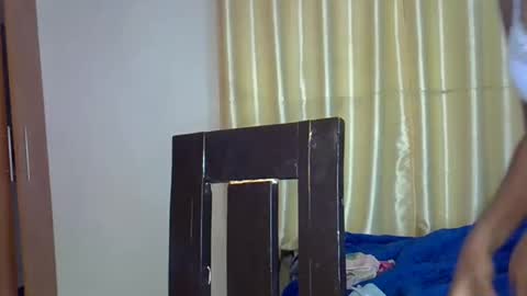 girlie o online show from 28, 2, 2025