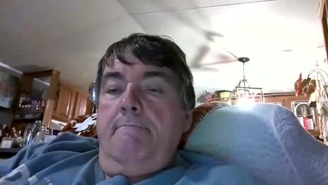 Snapshot of wldlife chatting on 12, 10, 2025 wldlife online show from 12, 10, 2025