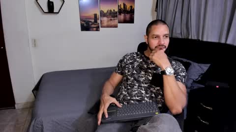 Snapshot of wncmodels chatting on 29, 9, 2025 Magnus Dark independent model online show from 29, 9, 2025