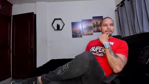 Snapshot of wncmodels chatting on 4, 4, 2026 Magnus Dark independent model online show from 4, 4, 2026