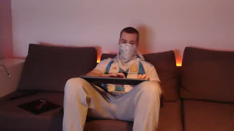 Snapshot of wolf021221 chatting on 2, 4, 2026 wolf021221 online show from 2, 4, 2026