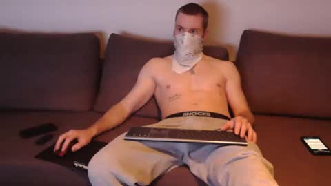 Snapshot of wolf021221 chatting on 5, 4, 2026 wolf021221 online show from 5, 4, 2026