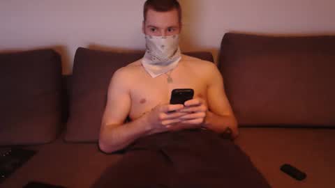 Snapshot of wolf021221 chatting on 7, 4, 2026 wolf021221 online show from 7, 4, 2026