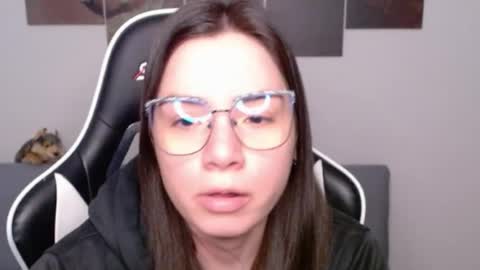 Snapshot of wolfs_daughter chatting on 1, 7, 2026 Alex online show from 1, 7, 2026
