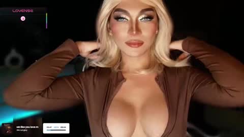 Snapshot of womanofyourdesire_ts chatting on 26, 10, 2025 Julia online show from 26, 10, 2025