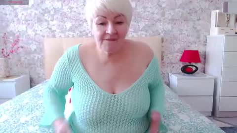 Snapshot of women_pleasures chatting on 16, 2, 2025 women_pleasures online show from 16, 2, 2025