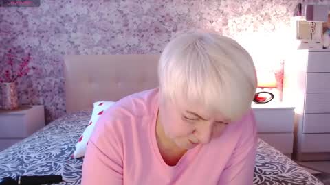 Snapshot of women_pleasures chatting on 19, 2, 2025 women_pleasures online show from 19, 2, 2025