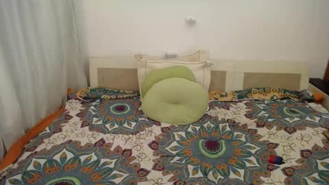 Snapshot of women_pleasures chatting on 28, 2, 2025 women_pleasures online show from 28, 2, 2025