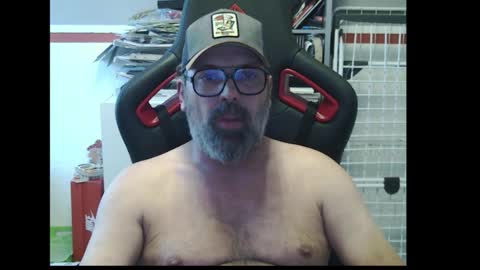 Adam online show from 1, 10, 2025