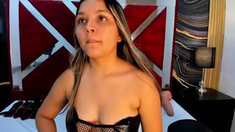wonderkloe_ online show from 31, 5, 2026