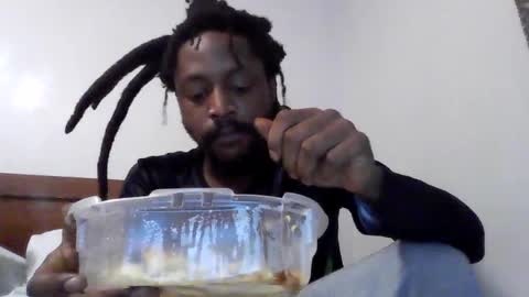 Snapshot of woodpipe69 chatting on 25, 9, 2025 Woodpipe69 online show from 25, 9, 2025