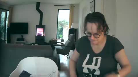 woodwurm and Snoeske online show from 10, 2, 2025