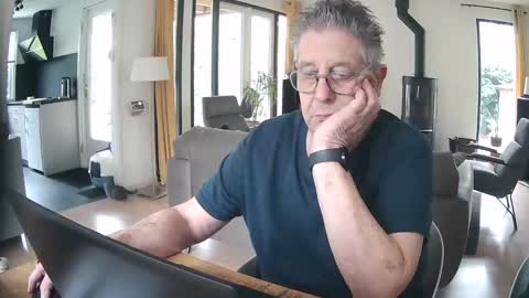 woodwurm and Snoeske online show from 12, 2, 2025