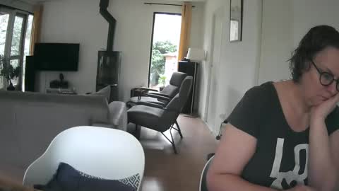 woodwurm and Snoeske online show from 25, 2, 2025