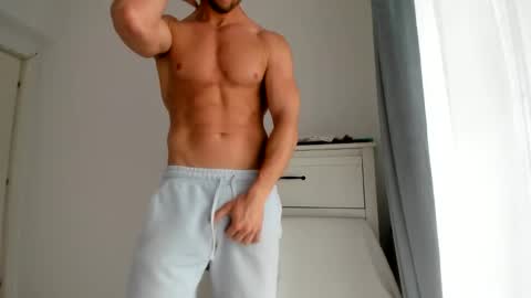 Snapshot of woolfiie chatting on 13, 5, 2026 Wolfie online show from 13, 5, 2026