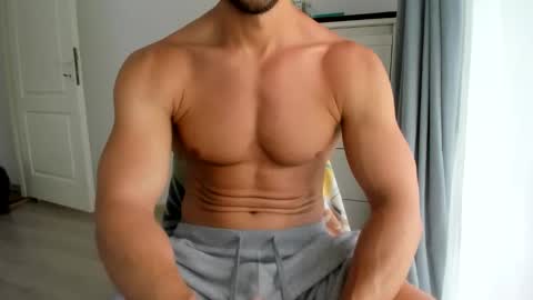 Snapshot of woolfiie chatting on 8, 6, 2026 Wolfie online show from 8, 6, 2026