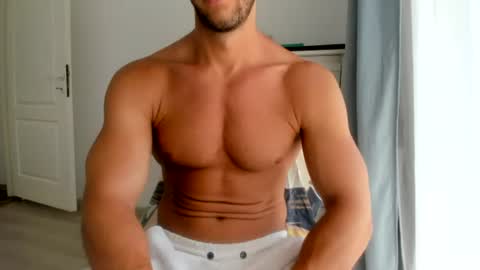 Snapshot of woolfiie chatting on 17, 6, 2026 Wolfie online show from 17, 6, 2026