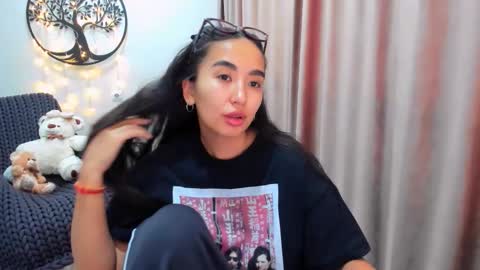 dudetta Kim online show from 17, 2, 2026