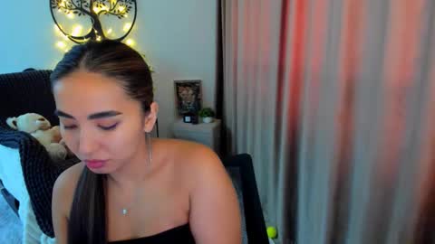 dudetta Kim online show from 25, 2, 2026