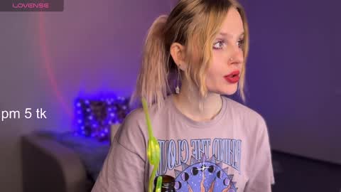 Arnika and Simon online show from 8, 2, 2025