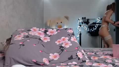 Lily online show from 12, 10, 2025