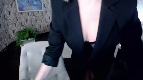 Snapshot of wow_co chatting on 13, 1, 2025 wow_co online show from 13, 1, 2025